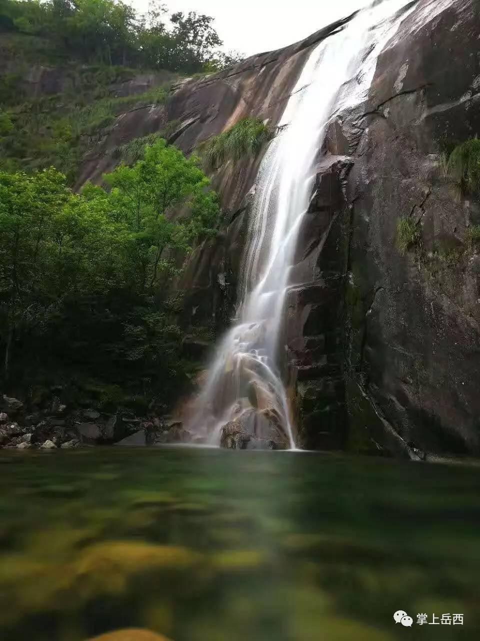 探索知识星球平台,满足你对以永不磨灭的回忆为题,写一首家乡和母亲的诗歌?的求知欲望